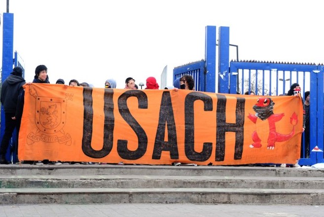 Estudiante recibe lacrimógena en un ojo durante protesta contra Plan “Campus Seguro” de la Usach