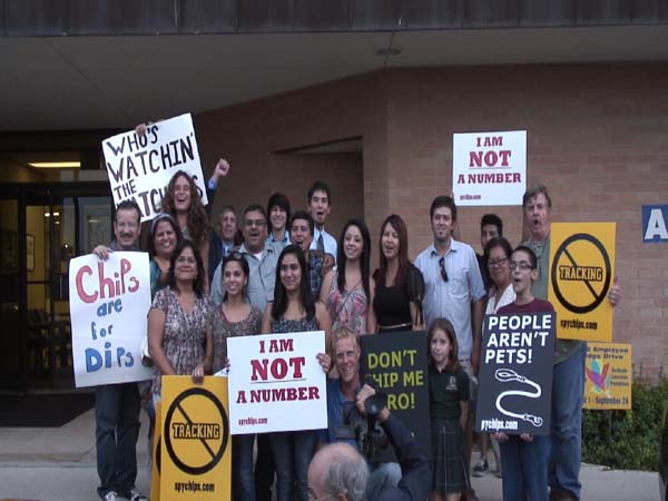 Chip o castigo: Texas castigará a los estudiantes que no se dejen rastrear