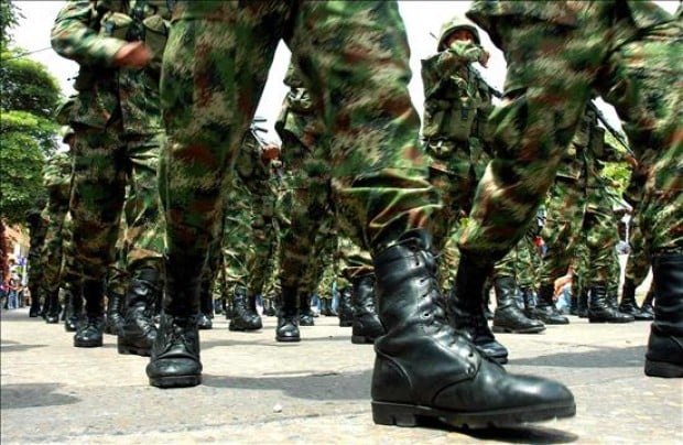 Continúa desfile de militares en la Cámara de Diputados por ‘Milicogate’