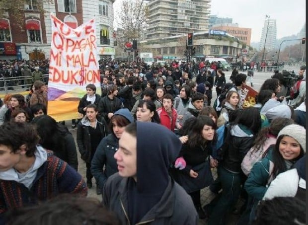 A fortalecer la unidad del pueblo que conduce a un proyecto popular y
