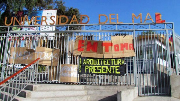 Navarro: “Estudiantes afectados por irregularidades de la CNA deben ser reubicados en Ues estatales”