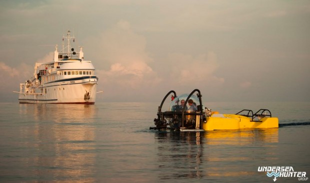 National Geographic y Oceana realizan inéditos estudios con submarino en islas chilenas