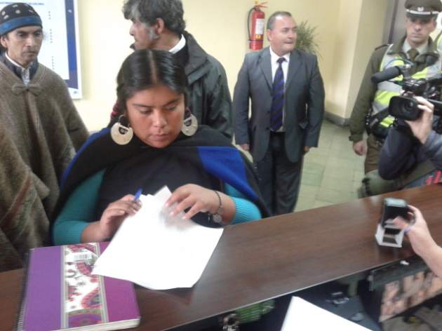 Autoridades mapuche acusan de “discriminación” a gobernador de Ranco Eduardo Holck