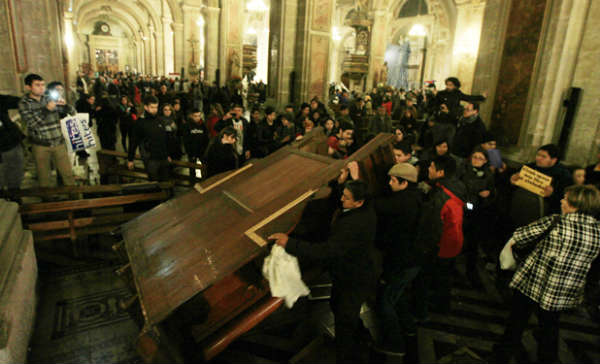 Sobre la toma de la Catedral: El patrimonio despatrimonializado