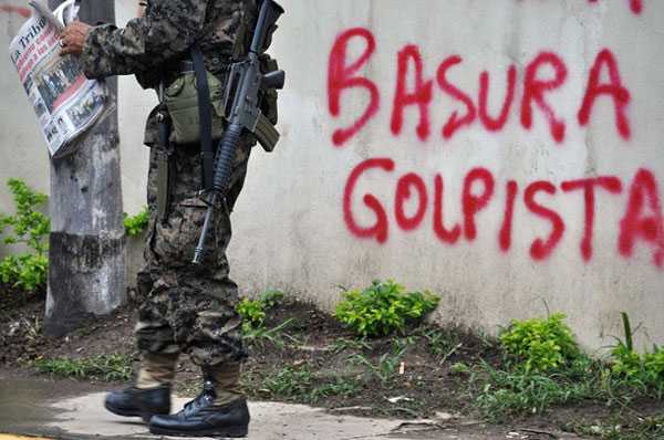 Honduras: Militares ocuparon transmisores de medios opositores