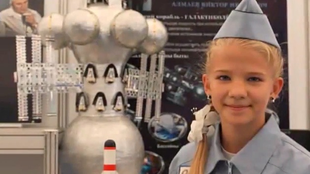 Niña rusa de 13 años inventa nave para viajar a otras galaxias