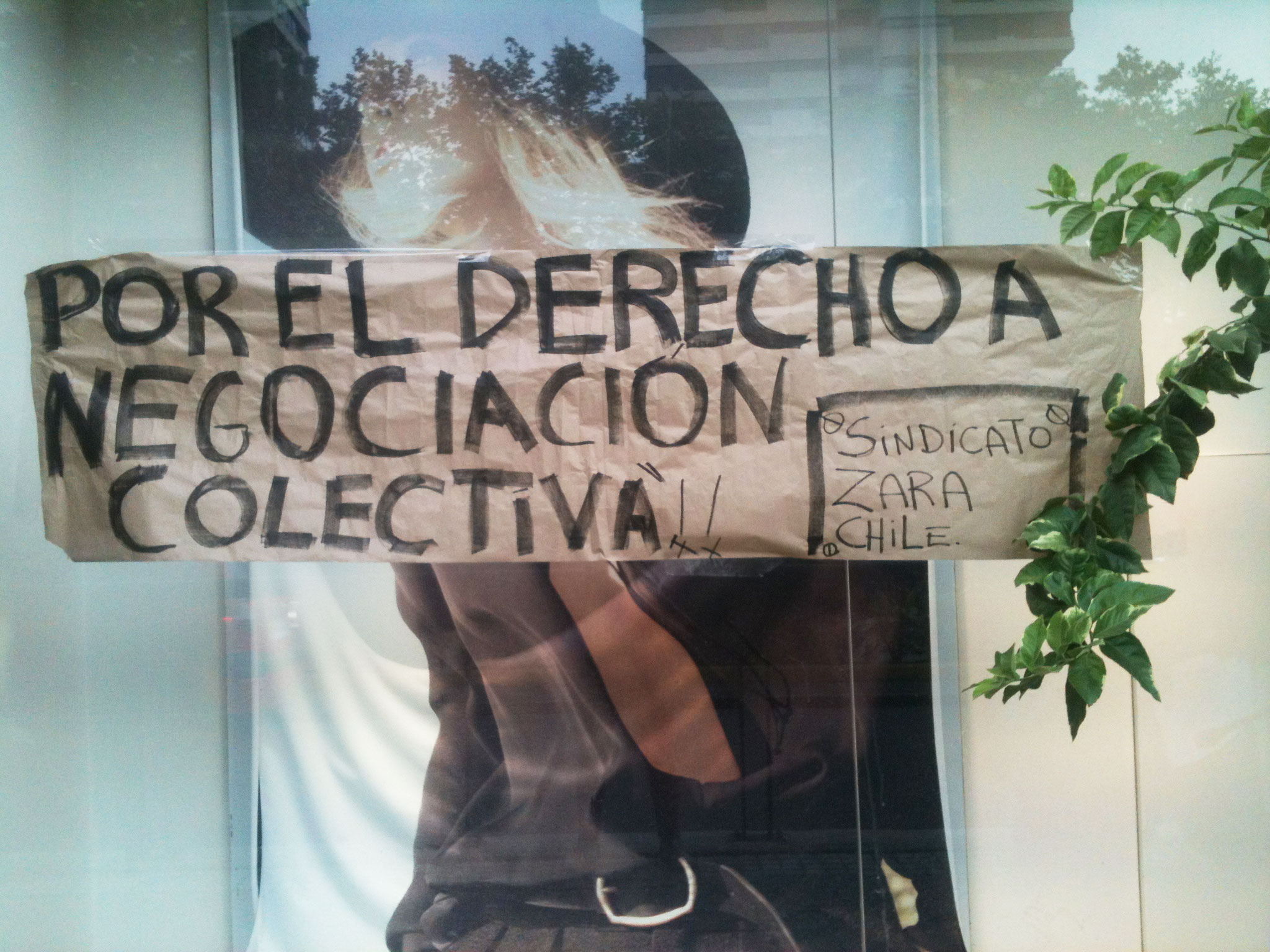 Zara y su explotación laboral en Chile: Aunque la mona vista de seda…mona se queda