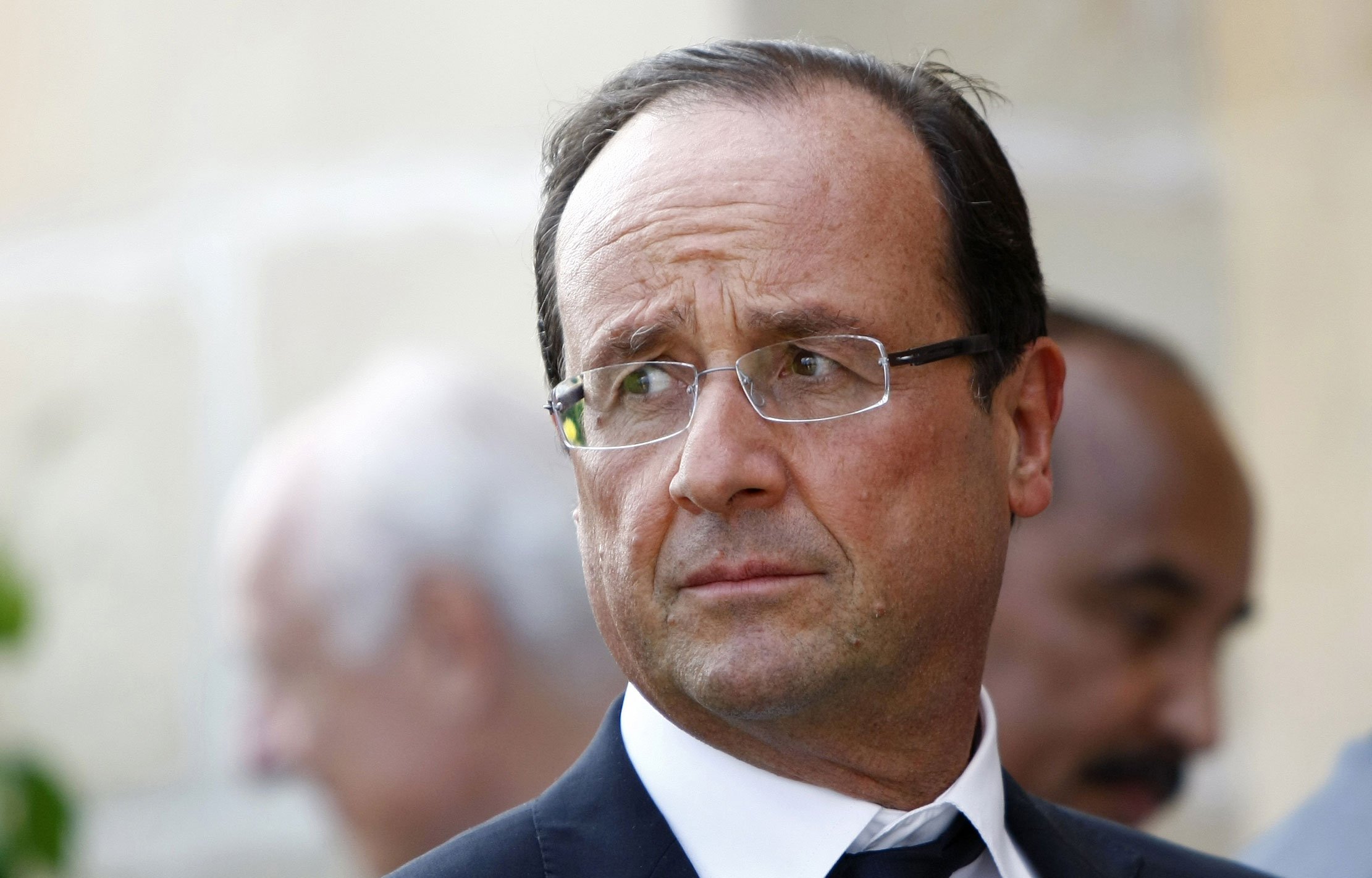 Presidente francés bate su propio récord de impopularidad