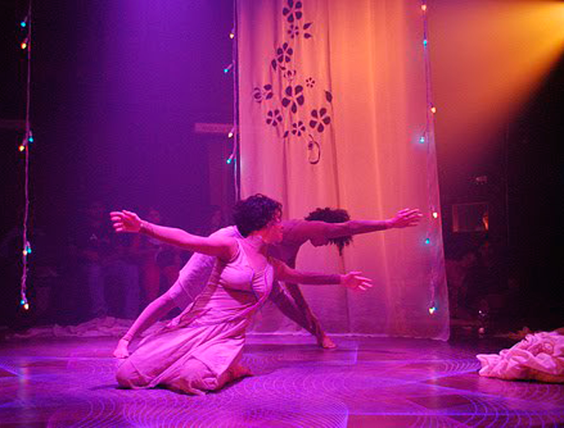 Desde España y Brasil la danza llega al Festival Cielos del Infinito en Santiago con historias de amor y humanidad