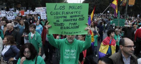 Siguen protestas en Madrid contra recortes en educación pública