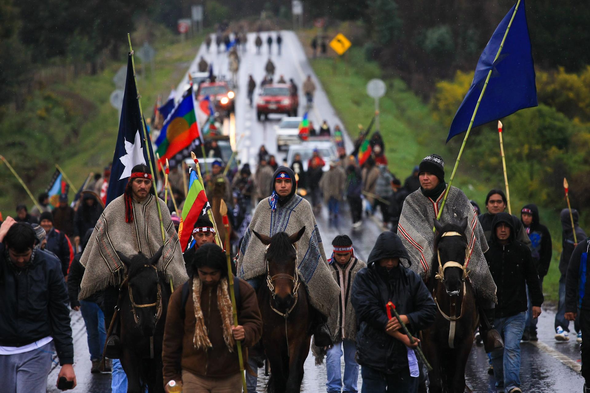 Mapuches tras paso de Burgos por Temuco: Ahora desplegarán todos sus recursos y habrá violaciones a los DD.HH.