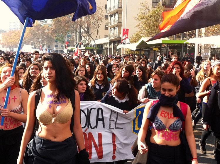 Hoy es la segunda marcha por la Educación ya son más de 80 mil en las calles (sigue el minuto a minuto en El Ciudadano)