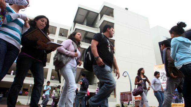Universidades públicas de Perú no invierten en investigación pese a que reciben dinero para hacerlo
