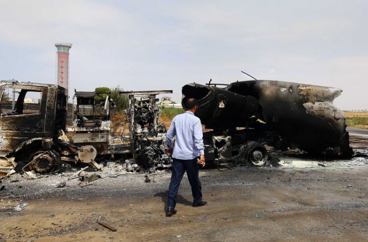 Libia: graves enfrentamientos en Trípoli y Bengasi dejan 16 muertos