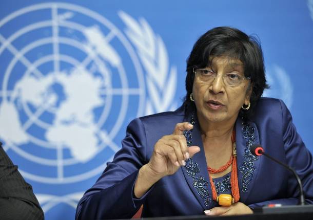 Comisionada de ONU denuncia a EEUU por suministrar armas a Israel