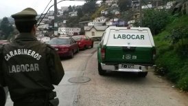 Valparaíso: Auto apareció quemado en el Cerro Barón