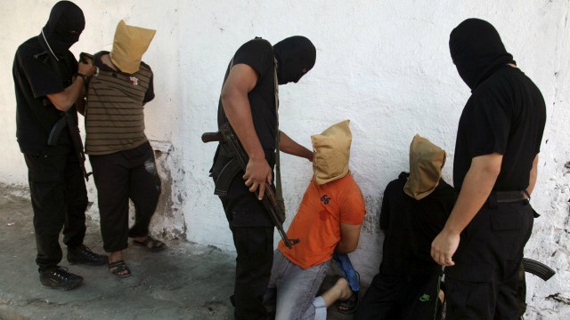 Hamás mata a 18 colaboracionistas tras el asedio a sus comandantes