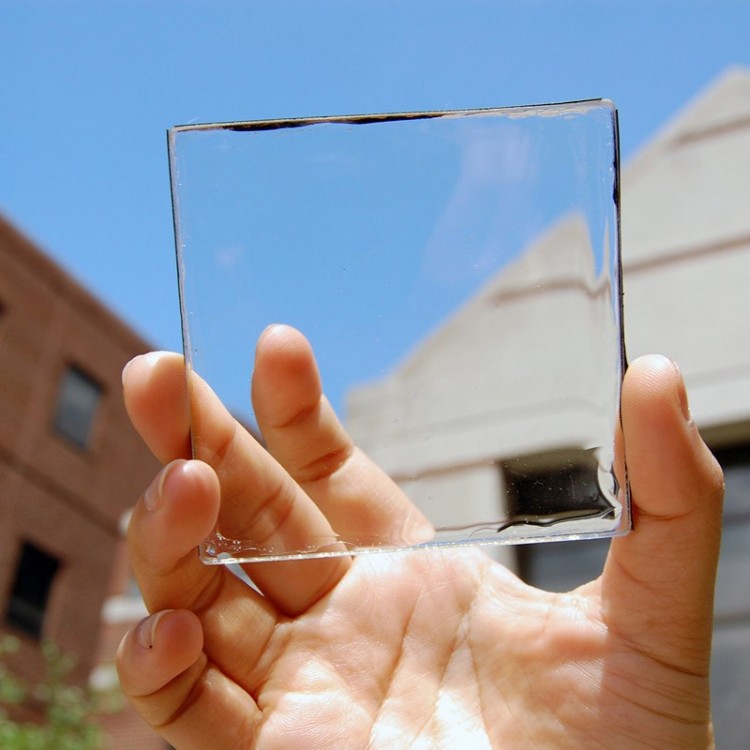 Electricidad en tu ventana: Desarrollan el primer panel solar transparente