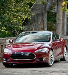 Tesla disparará la autonomía del coche eléctrico hasta 800 km gracias al grafeno
