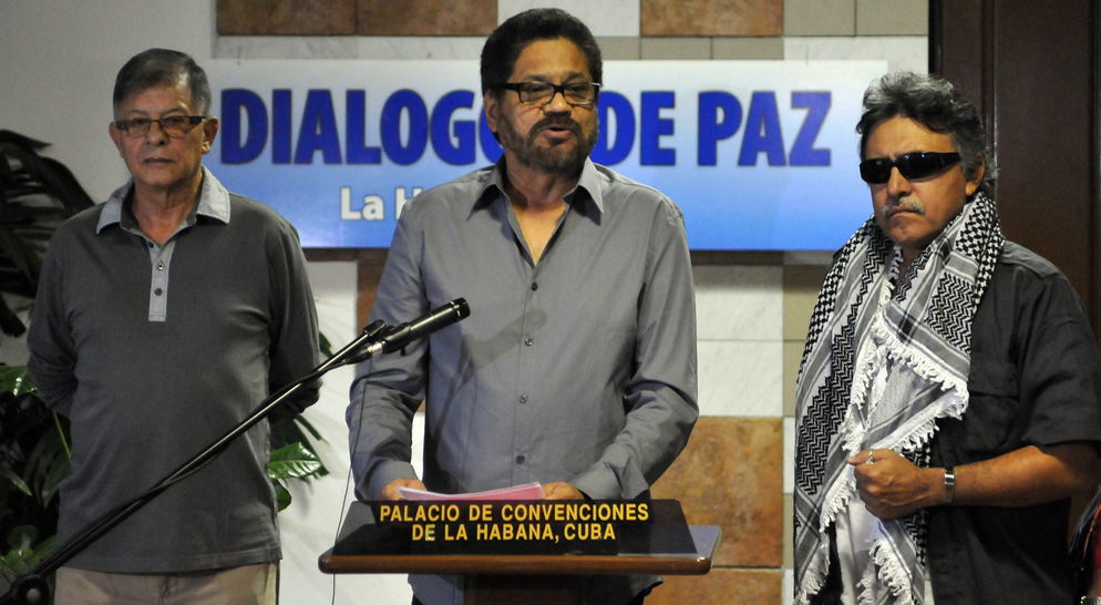 Las FARC señalan que el paramilitarismo es el mayor obstáculo a la paz