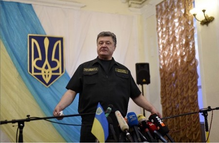Presidente ucraniano anuncia la liberación de 1.200 personas capturadas por los rebeldes