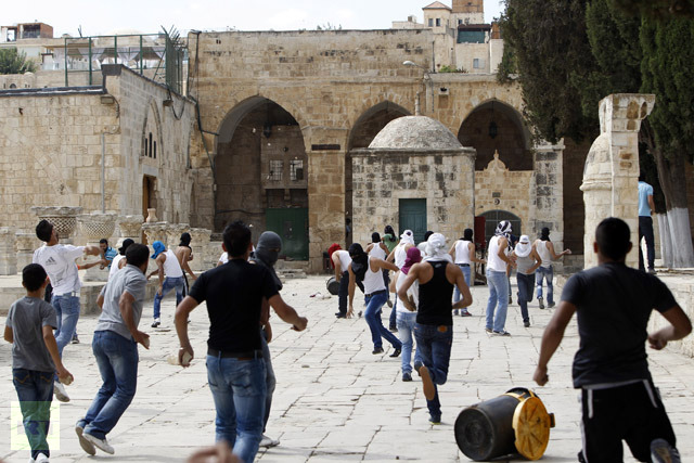 Israel ataca de nuevo la mezquita de Al-Alqsa , en Jerusalén