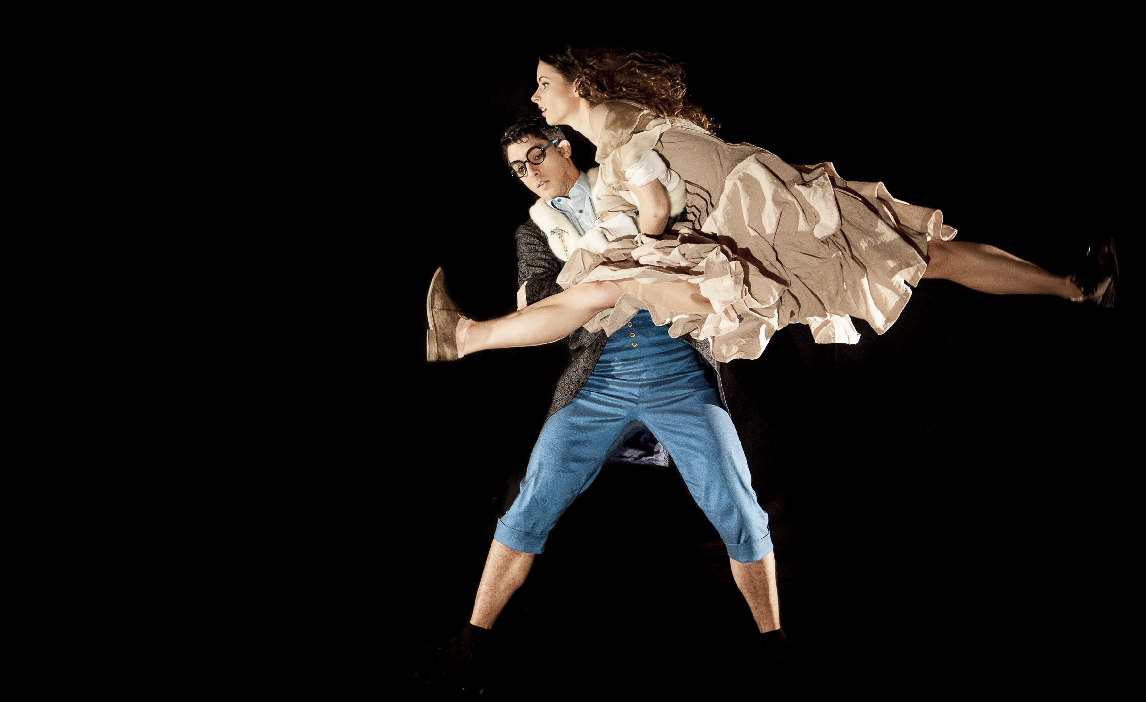 «Alicia» una versión danzada del sugerente cuenton de Lewis Carroll