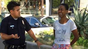 Actriz de «Django Unchained» acusa de racista a un policía