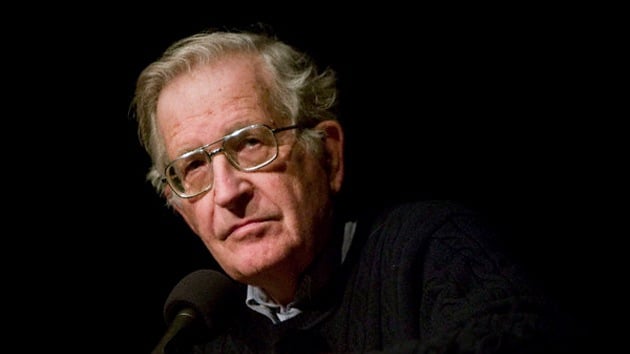 Chomsky: EEUU está sumergiendo en el desastre a la cuna de la civilización