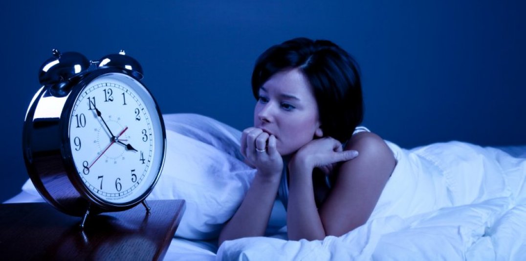 Seis efectos sobre la salud por no dormir nada en 24 horas o dormir muy poco habitualmente