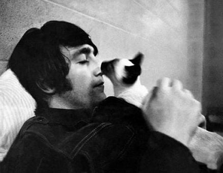 75 fotos por los 75 años de John Lennon