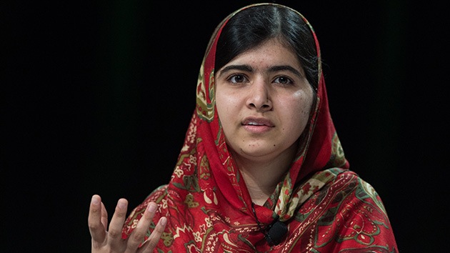Malala Yousafzai a Obama: «Para cambiar el mundo, envíe libros en vez de armas»