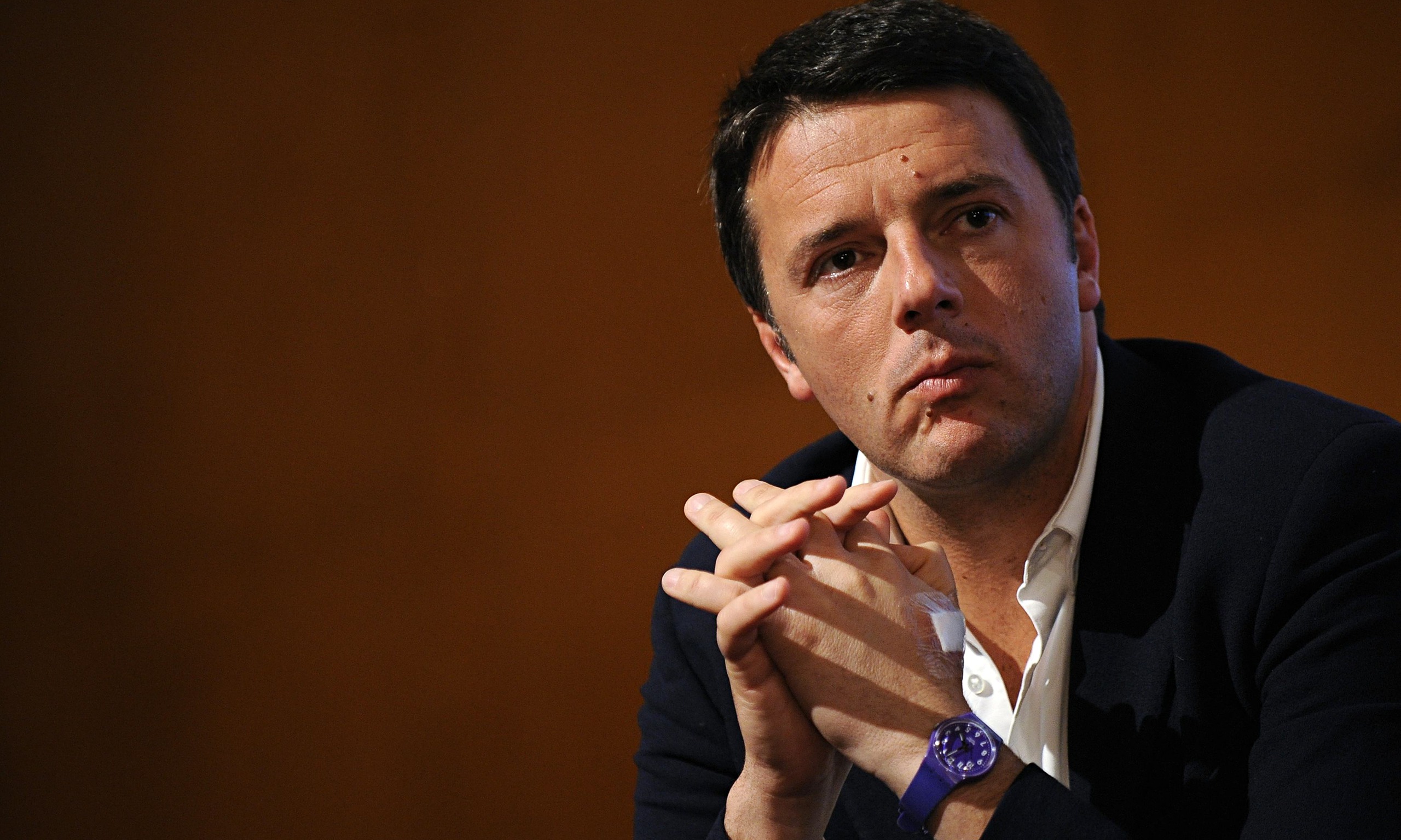 A pesar de derrota en referéndum, Renzi se queda hasta aprobar presupuestos