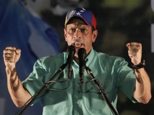 Gobierno de Venezuela denuncia conspiración de Capriles con derecha de EEUU y Europa