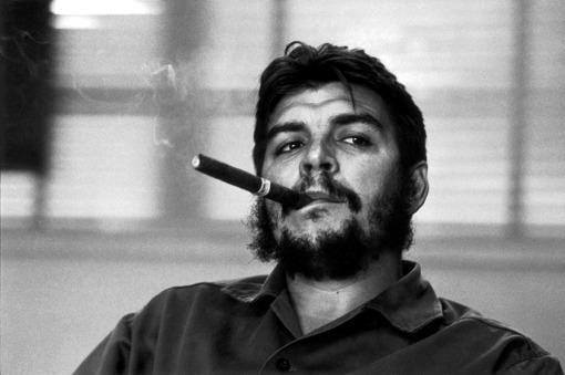 Falleció Rene Burri, uno de los fotógrafos que inmortalizó al Che Guevara