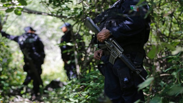 México: Más de 30 fosas halladas tras desaparición de los 43 estudiantes normalistas