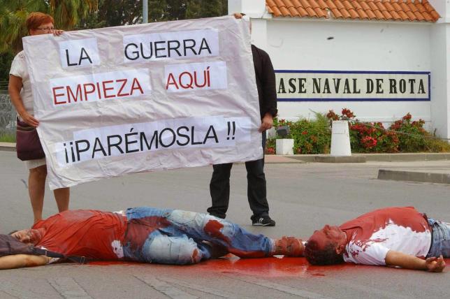 Activistas españoles denuncian la presencia de base militar estadounidense en Andalucía