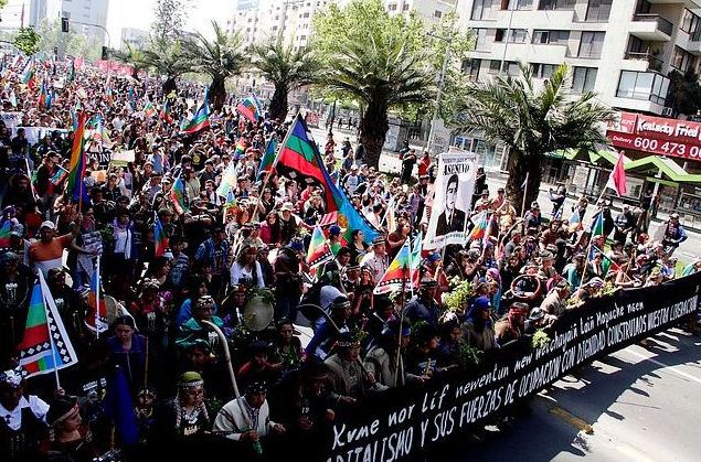 12 de octubre Marcha por la resistencia Mapuche