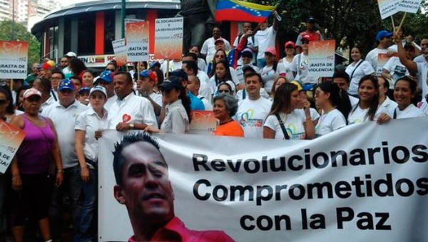 Venezolanos marchan en Caracas contra el terrorismo