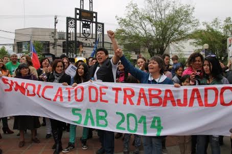 Trabajadores del Colegio San Antonio de Baluarte llevan 13 días en huelga