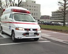 Arrestan a hombre en Japón que odia las ambulancias