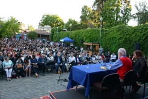 David Harvey: “ Es imperativo salir de esta economía lucrativa que cada vez está más loca”