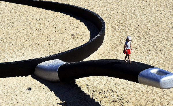 Ve las impresionantes esculturas en las playas de Australia