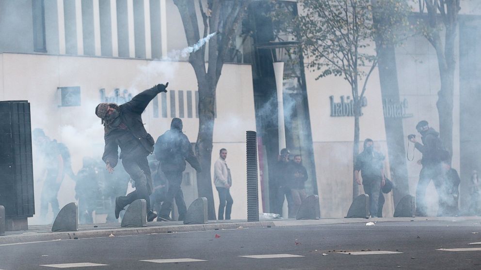 Disturbios en Francia durante protestas contra brutalidad policial