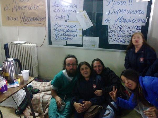 Escala conflicto en Hospital Regional: 3 trabajadores inician huelga de hambre