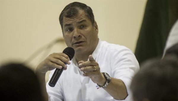 Rafael Correa evalúa nueva candidatura