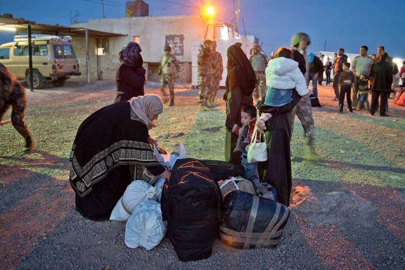 Miles de personas atrapadas en la frontera: “No pueden escapar de Siria”