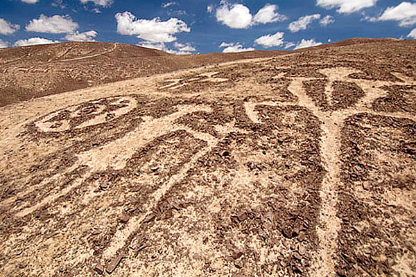 Arquéologo nacional explica el origen de las enigmáticas figuras del desierto de Atacama