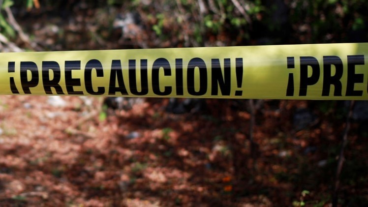 México: Hallan dos cuerpos y 15 posibles fosas comunes en Iguala