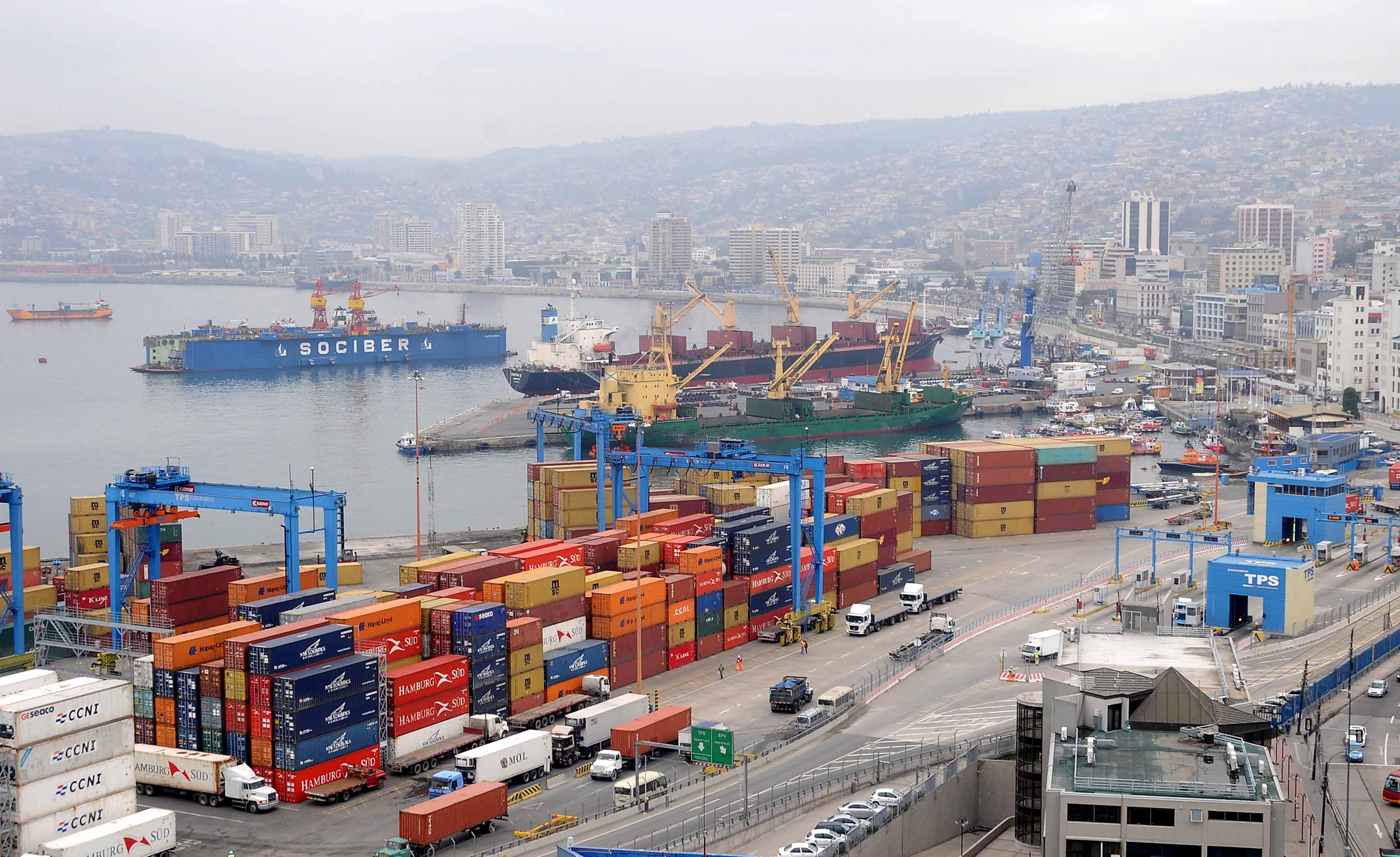 Valparaíso sigue luchando para proteger su acceso al mar